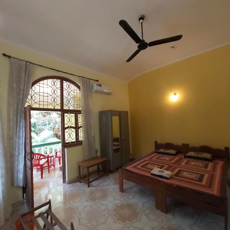 Joaquina'S Guest House Calangute Eksteriør billede