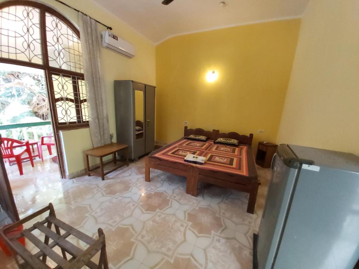 Joaquina'S Guest House Calangute Eksteriør billede