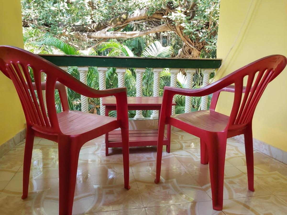 Joaquina'S Guest House Calangute Eksteriør billede