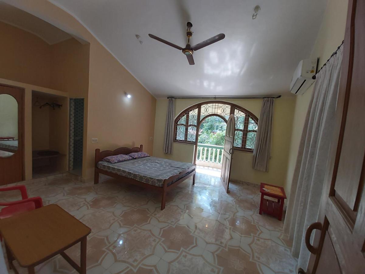 Joaquina'S Guest House Calangute Eksteriør billede